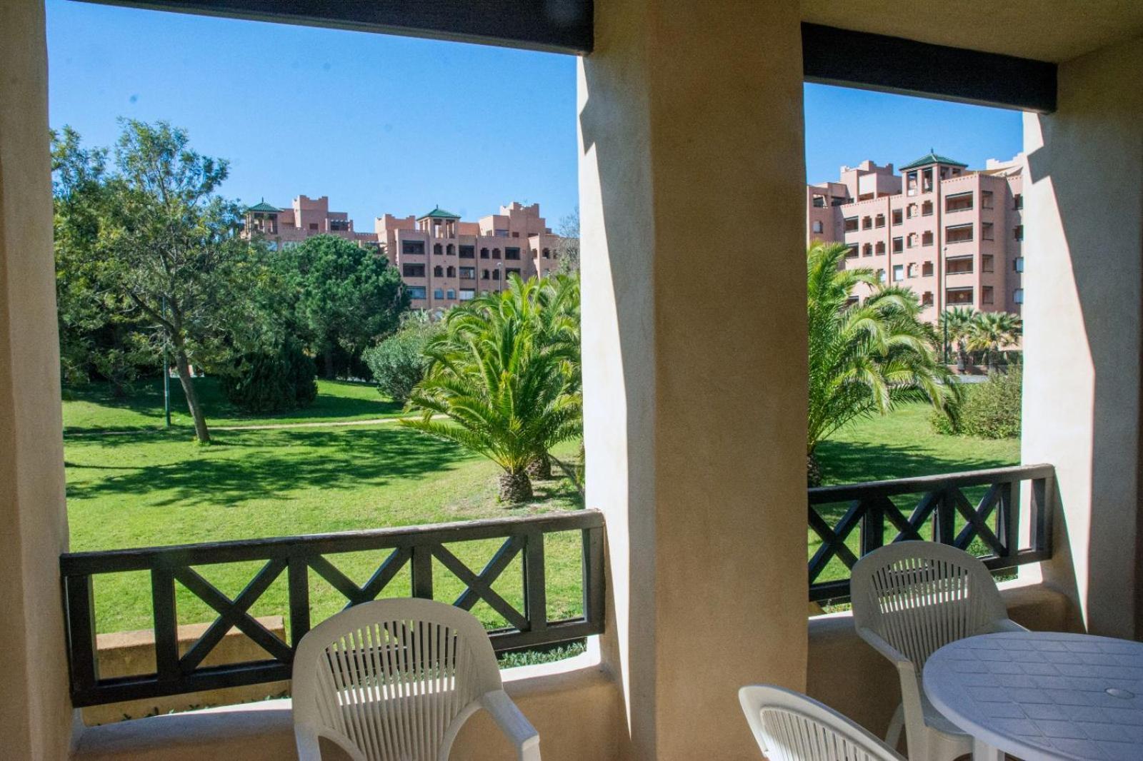 Vista Jardin En Urb. Jardines De Isla Canela. Kültér fotó